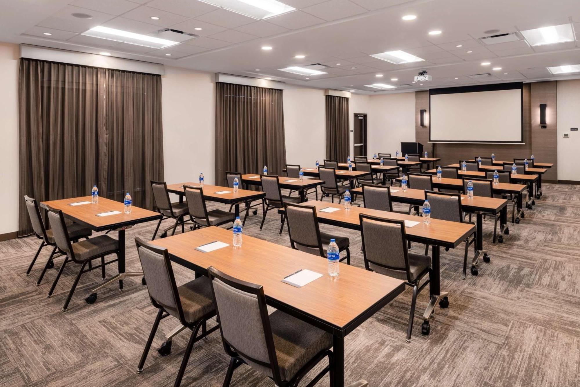 Hyatt Place Fort Worth-Alliance Town Center Екстер'єр фото