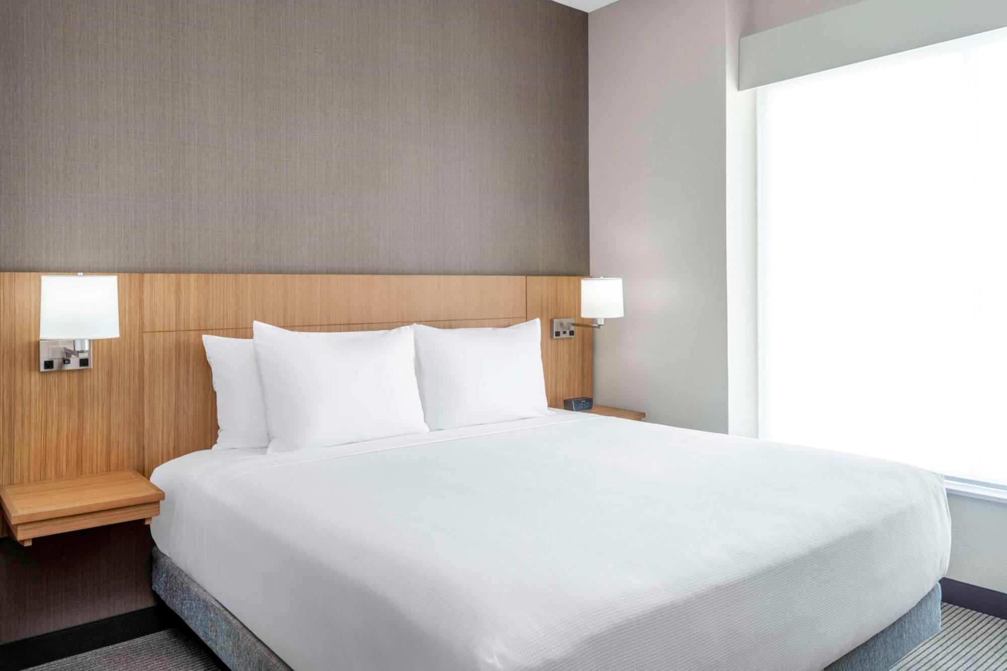 Hyatt Place Fort Worth-Alliance Town Center Екстер'єр фото